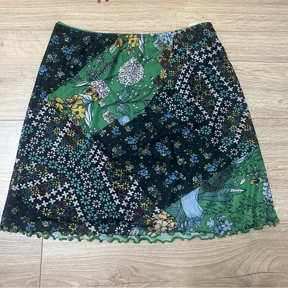 NWT Urban Outfitters Patchwork Floral Mini Skirt size M Green Black Forest Fairy - Picture 4 of 6